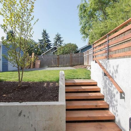 Leed Platinum Green Home Getaway Seattle Exterior photo