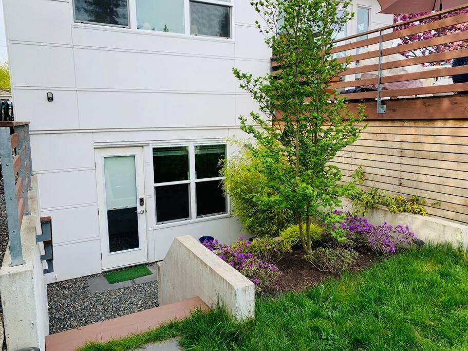 Leed Platinum Green Home Getaway Seattle Exterior photo